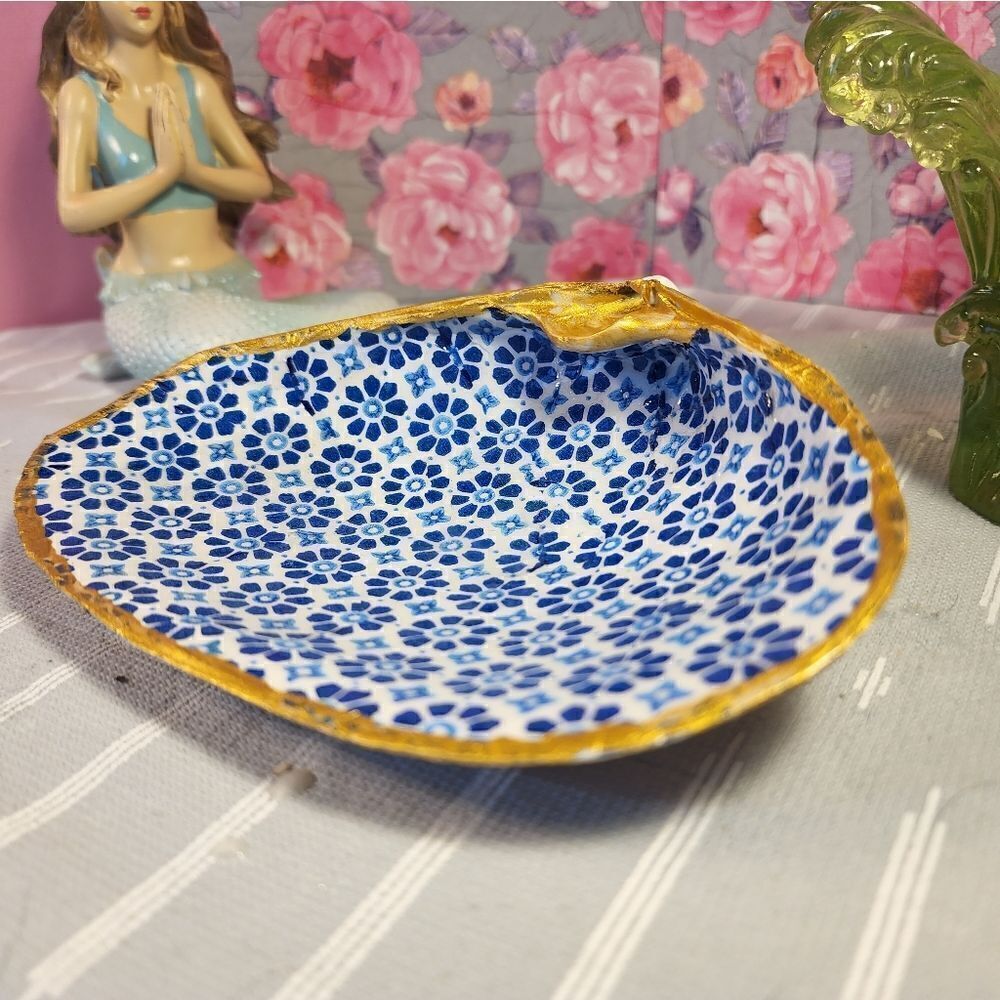 DECOUPAGE CLAM SHELL DECOUPAGE BLUE DESIGN TRINKET DISH - Picture 7 of 13